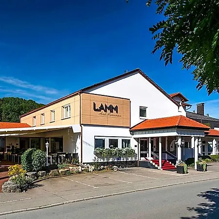 Hotel Restaurant Lamm 3*
