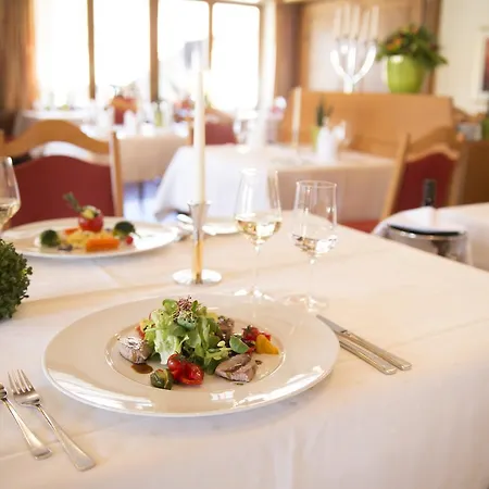 Hotel Restaurant Lamm 3*